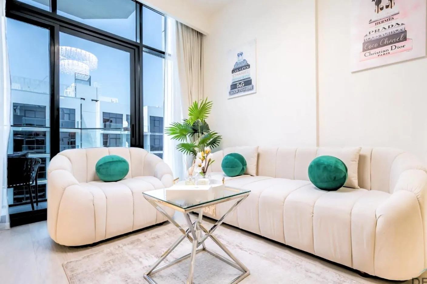 Vacay Lettings Charming Retreat Azizi Riviera Apartment Dubai