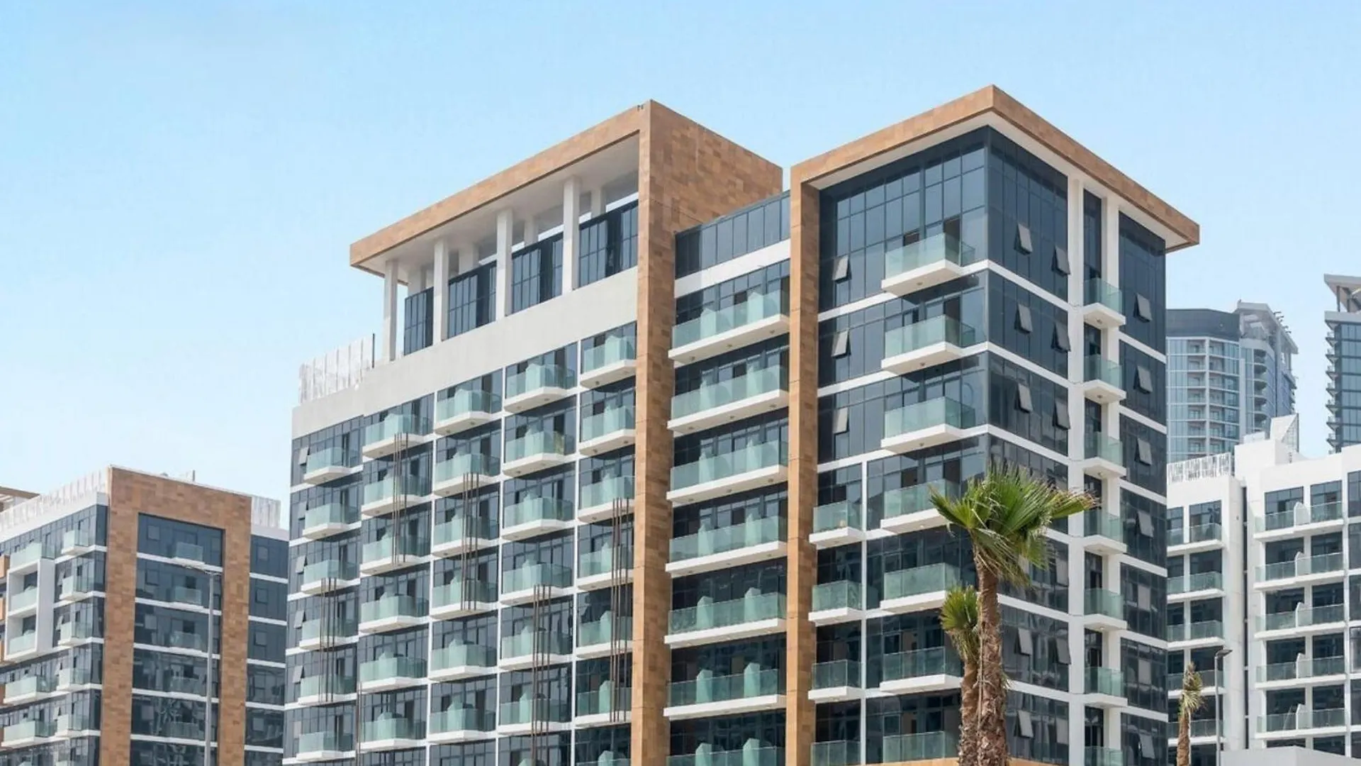 Vacay Lettings Charming Retreat Azizi Riviera Apartment Dubai